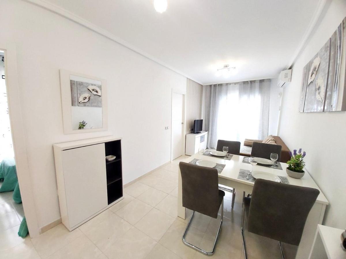 Espanatour Laguna Apartment ตอร์เรเวียคา ภายนอก รูปภาพ